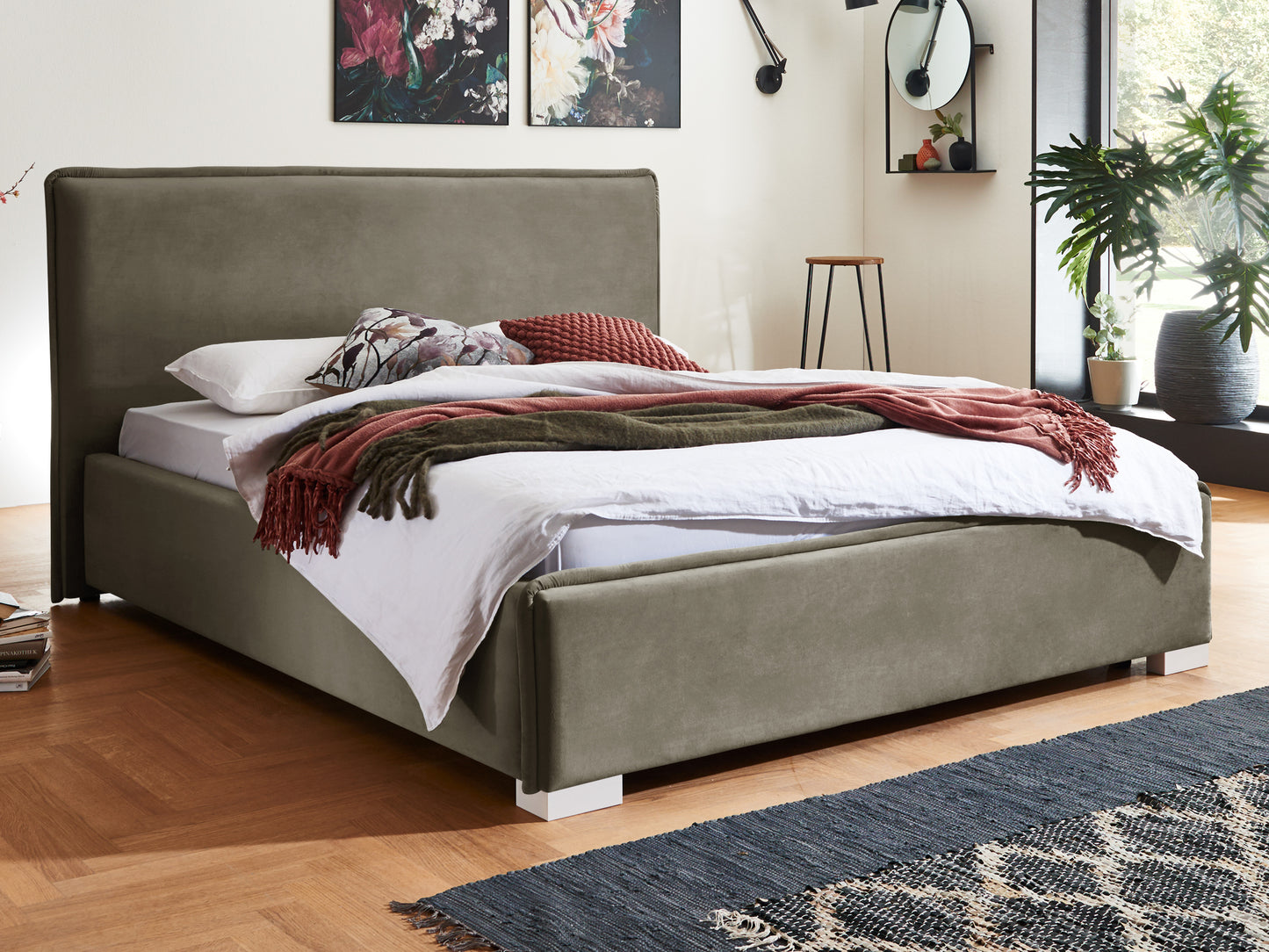 Taupe