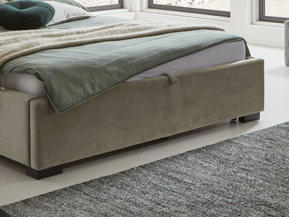 Taupe