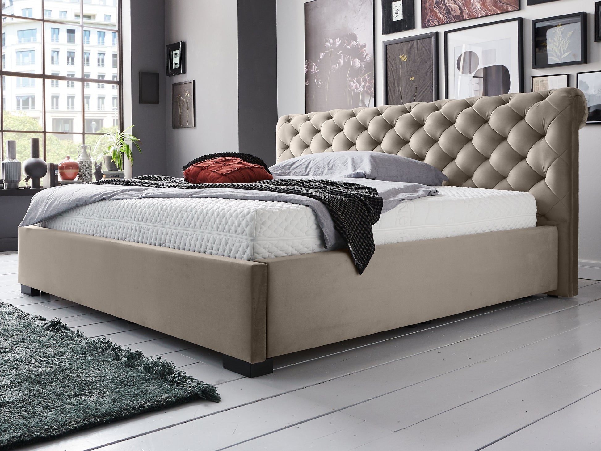 Taupe