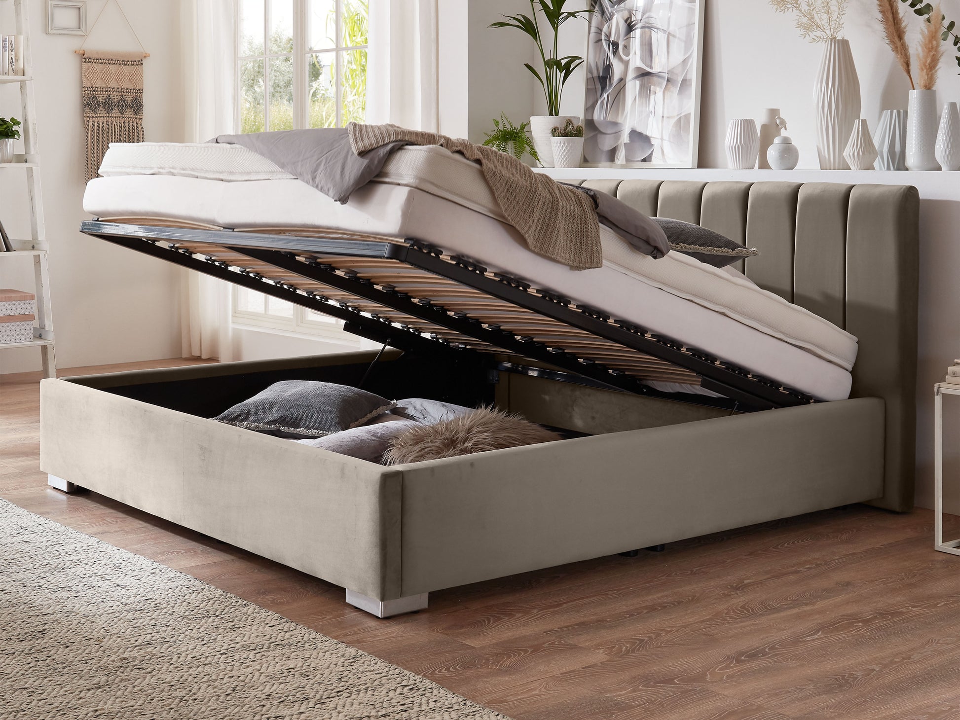 Taupe
